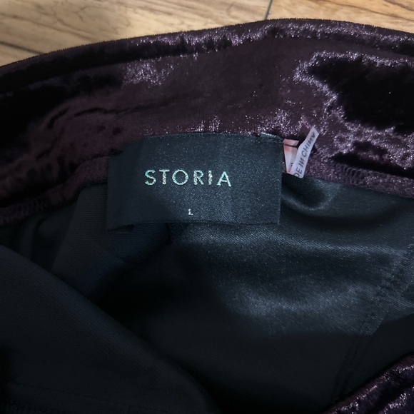 Velvet Purple Skirt - Picture 4 of 5